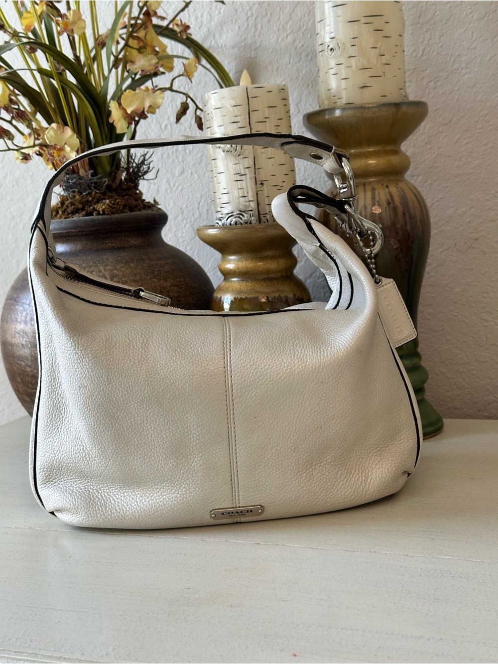 Coach “Avery Hobo” in Pearl Leather Shoulder Bag-VINTAGE RESTORED